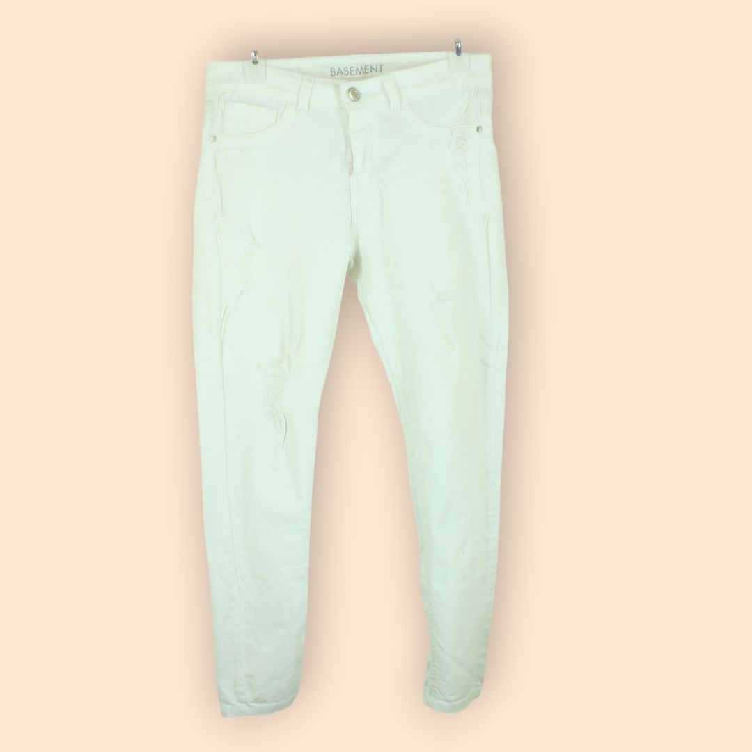 Jeans Basement